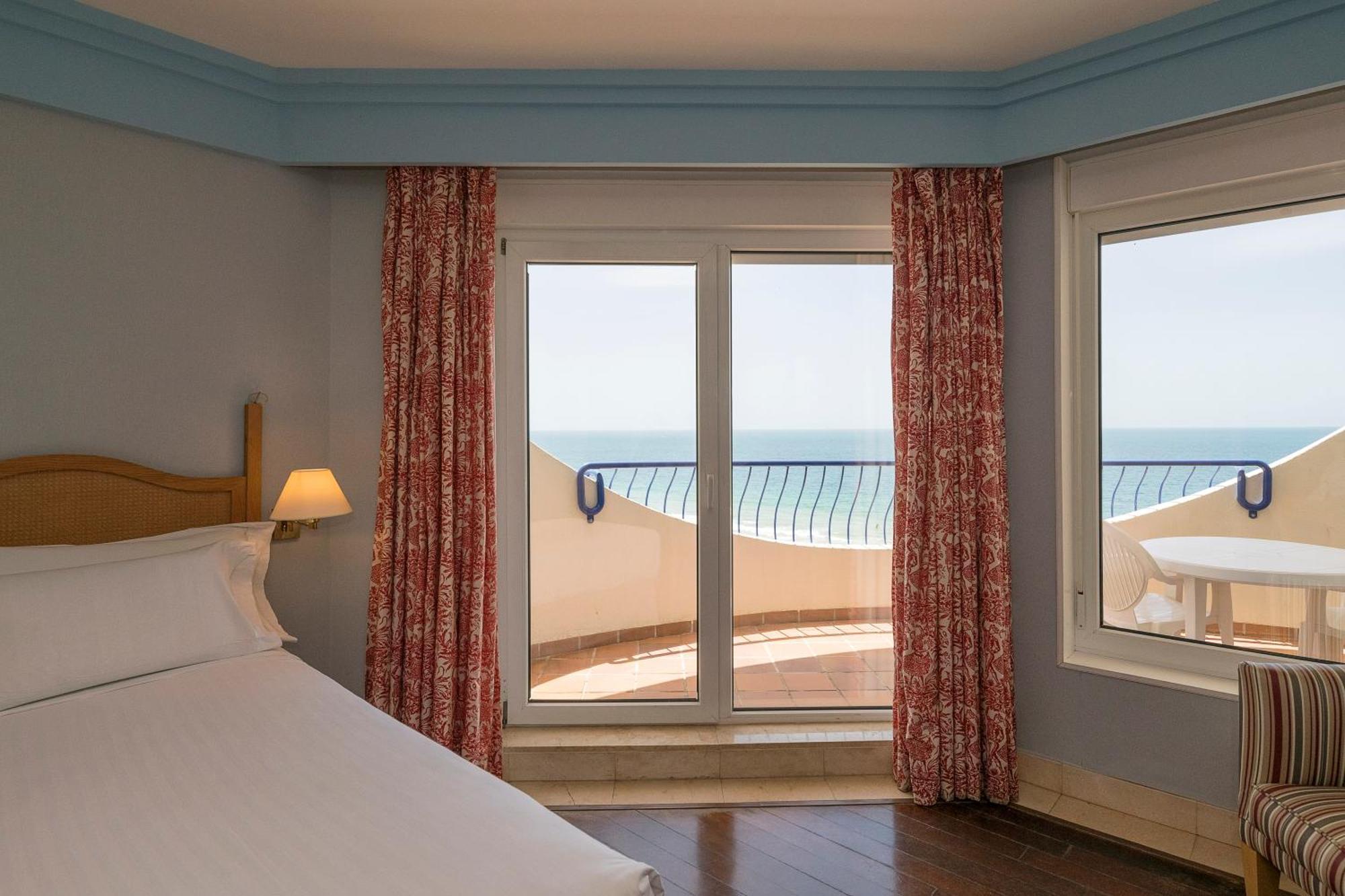 Playa Victoria Hotel Cádiz